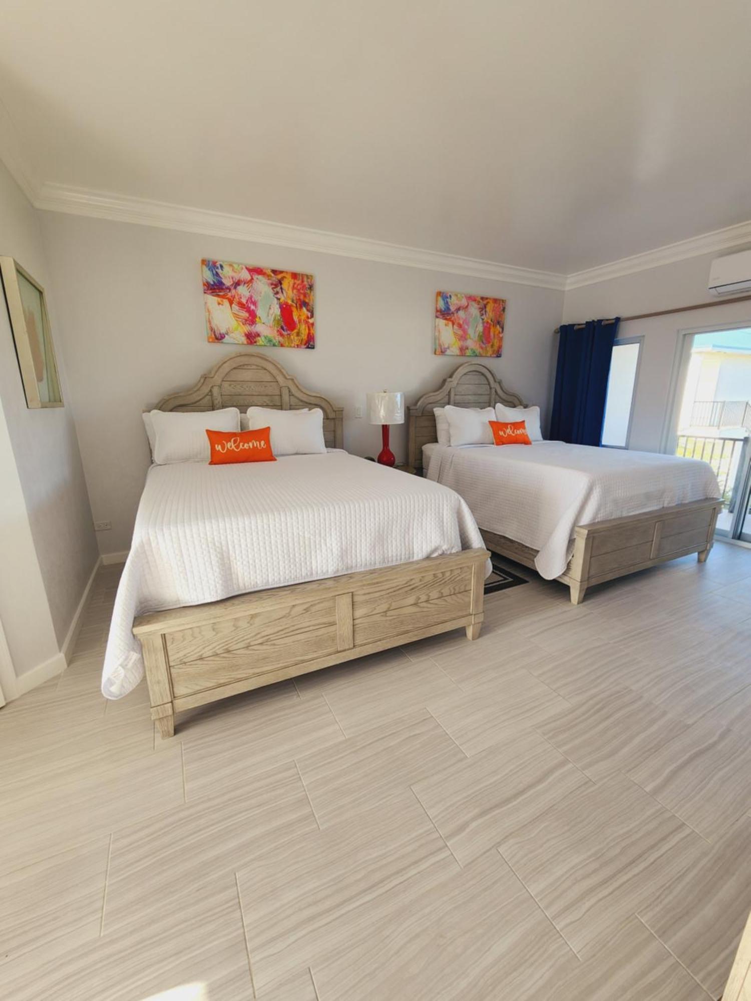 Harbor Breeze Villas Clarence Town Exterior foto