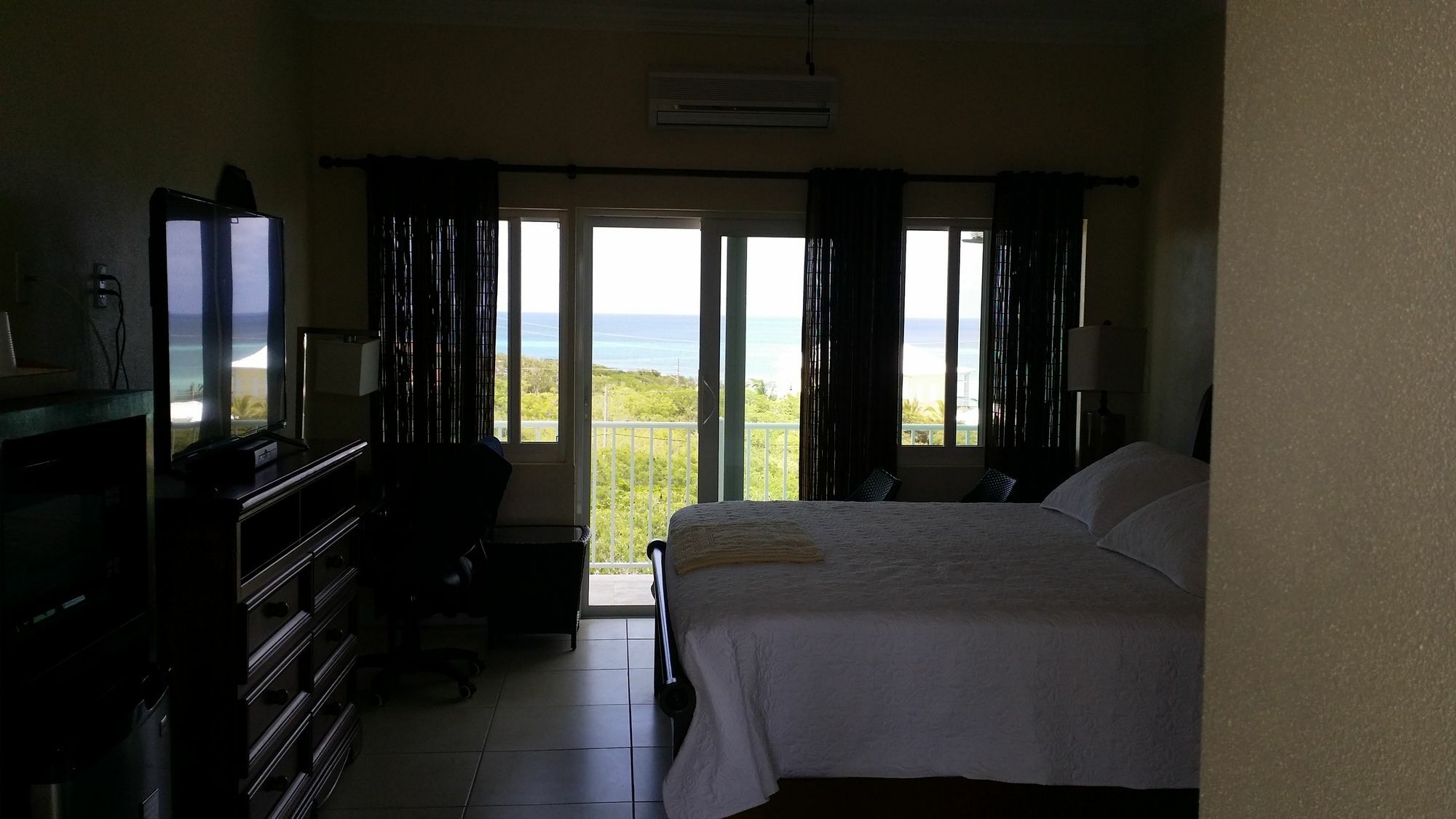 Harbor Breeze Villas Clarence Town Exterior foto